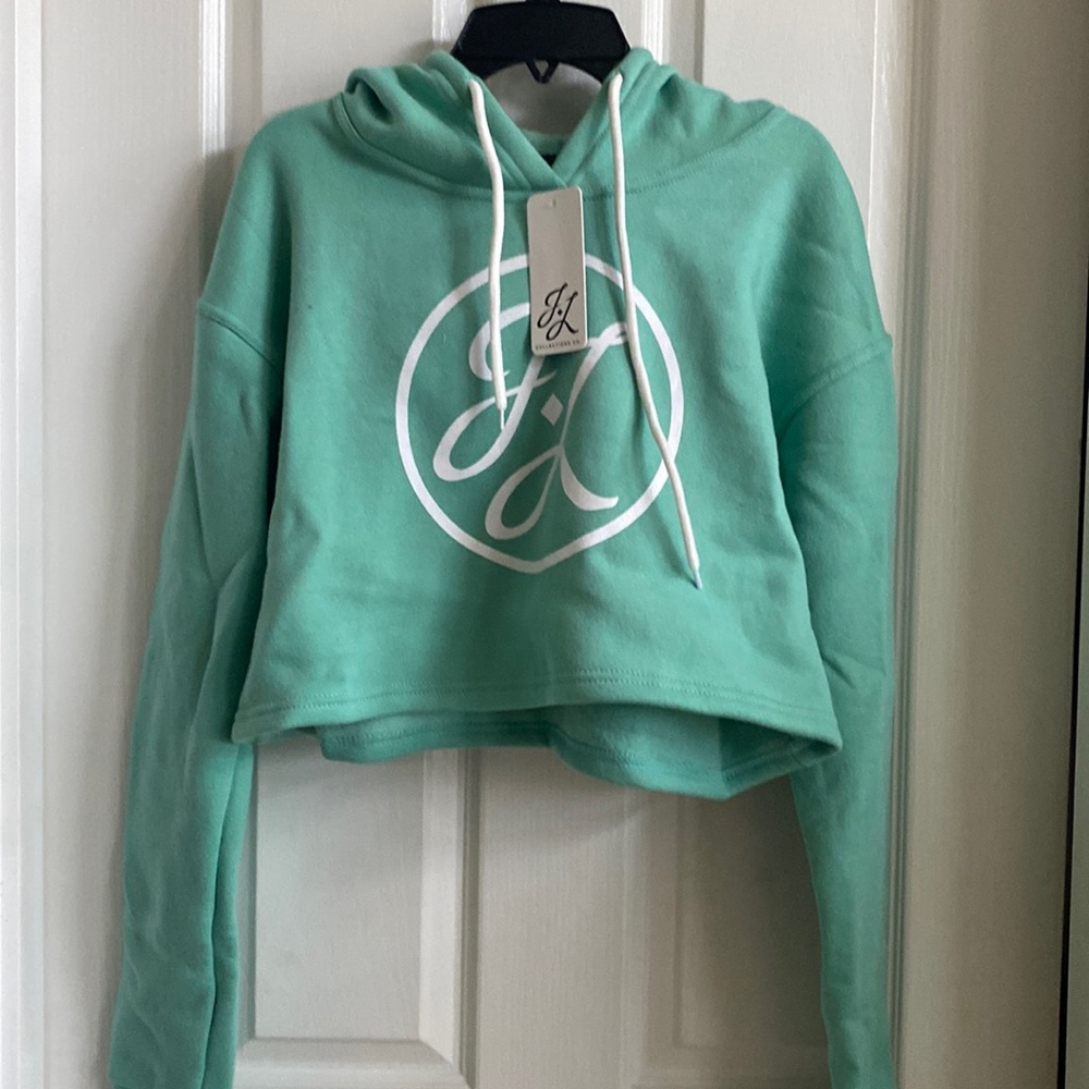 JaymieLee Collections NEW Cropped Hoodie with Tags